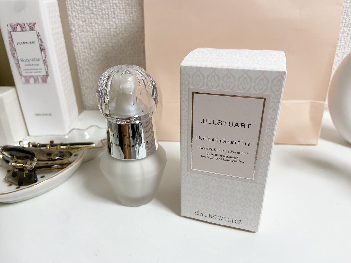 ジルスチュアート　イルミネイティング セラムプライマー/JILL STUART/化粧下地を使ったクチコミ（3枚目）