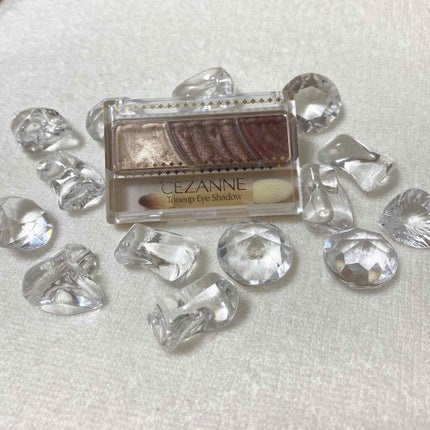 トーンアップアイシャドウ/CEZANNE/アイシャドウパレットを使ったクチコミ(1枚目)