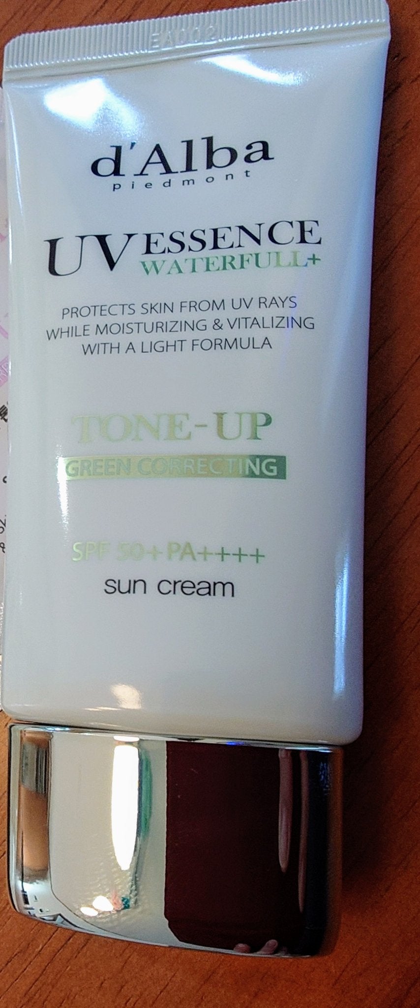 クリーンティーツリーリポソームトーンアップサンクリーム(グリーン)/ダルバ/日焼け止めクリームを使ったクチコミ(1枚目)