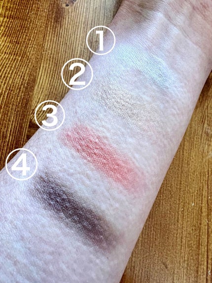 リアルクローズシャドウ/excel/アイシャドウパレットを使ったクチコミ(3枚目)