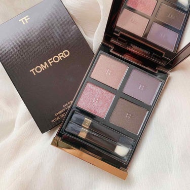 アイ カラー クォード/TOM FORD BEAUTY/パウダーアイシャドウを使ったクチコミ（1枚目）