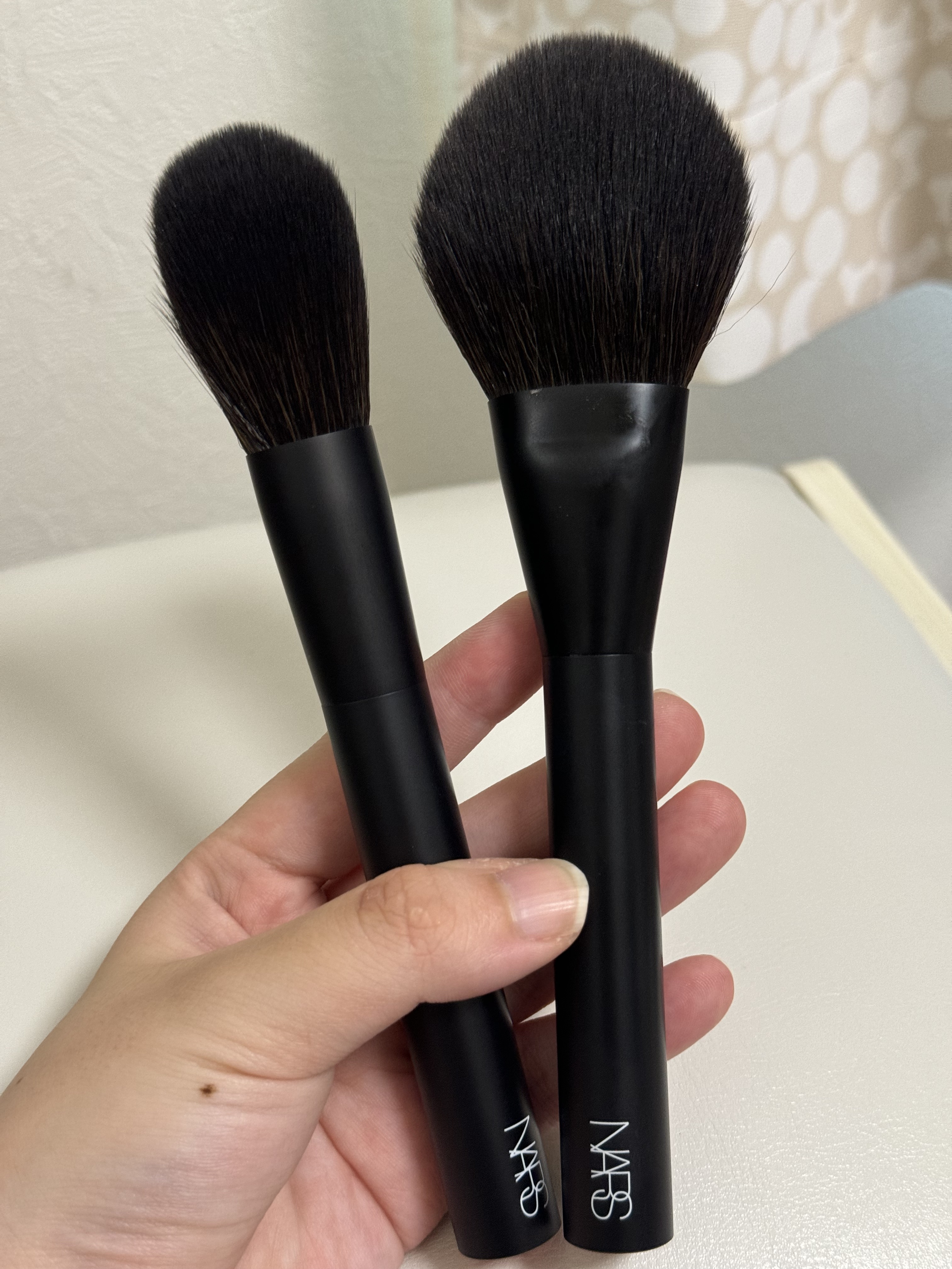 試してみた】NARS パウダーブラシ ＃13のリアルな口コミ