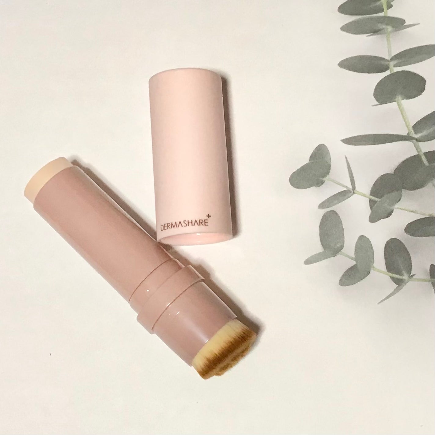 ヴィーガンナチュラルカバースティックファンデーション/DERMASHARE/その他ファンデーションを使ったクチコミ(5枚目)