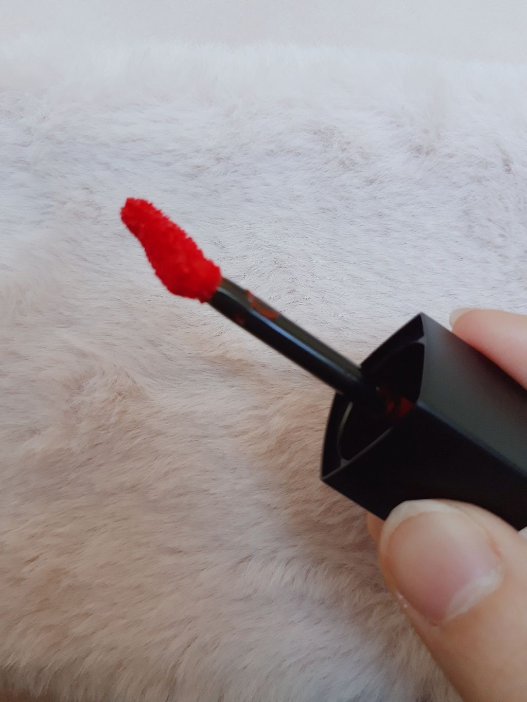 ビビッドマットリキッド/MAYBELLINE NEW YORK/口紅を使ったクチコミ(3枚目)