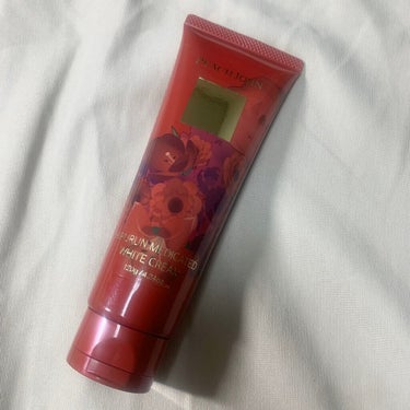 PEACH JOHN ヒップルン薬用ホワイトクリーム＜医薬部外品＞のクチコミ「🍑ツルスベふわふわヒップ🍑
　PEACH JOHN
    ヒップルン薬用ホワイトクリーム12.....」（2枚目）