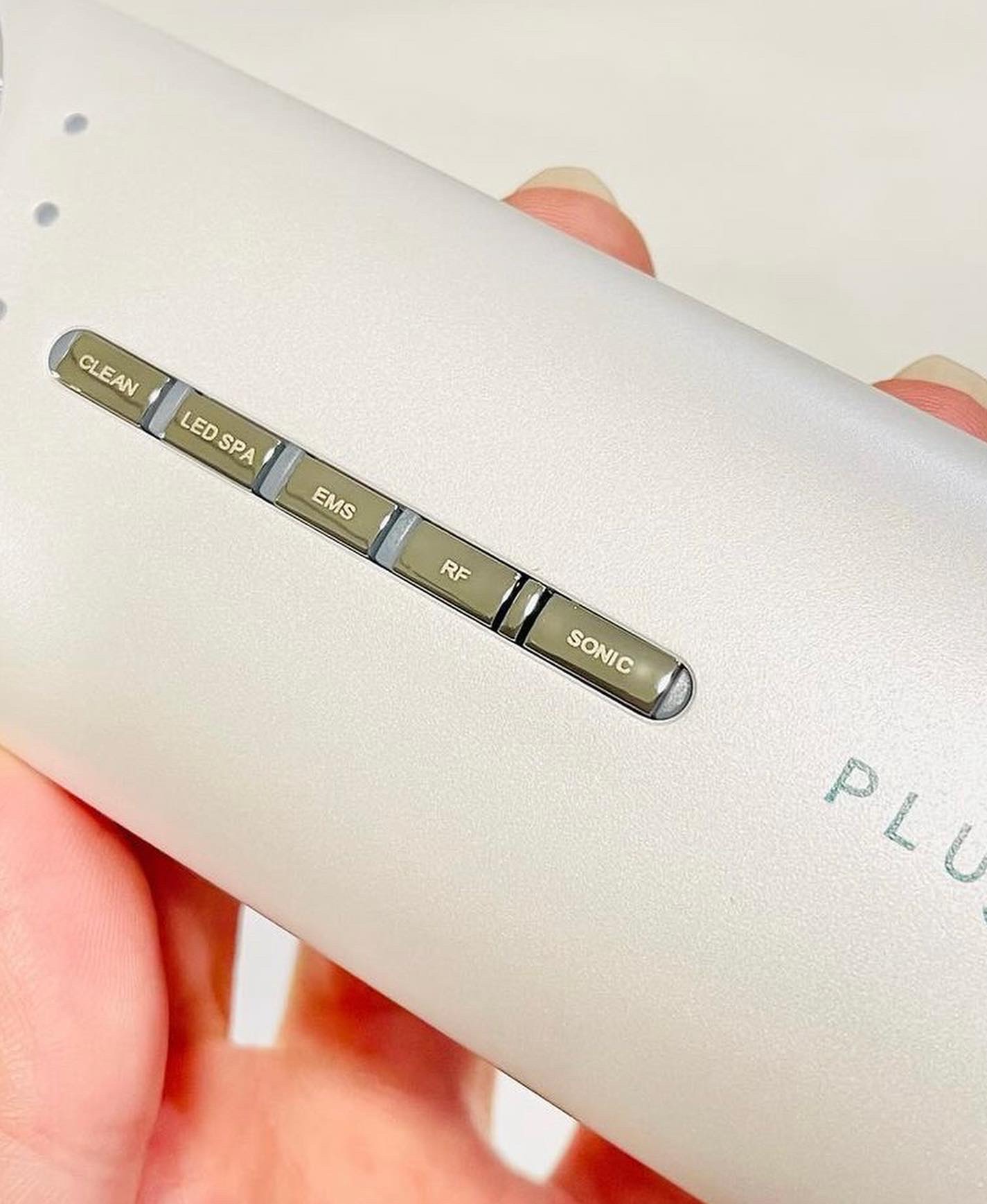 マルチフェイシャルスパ/PLUEST/美顔器・マッサージを使ったクチコミ（2枚目）