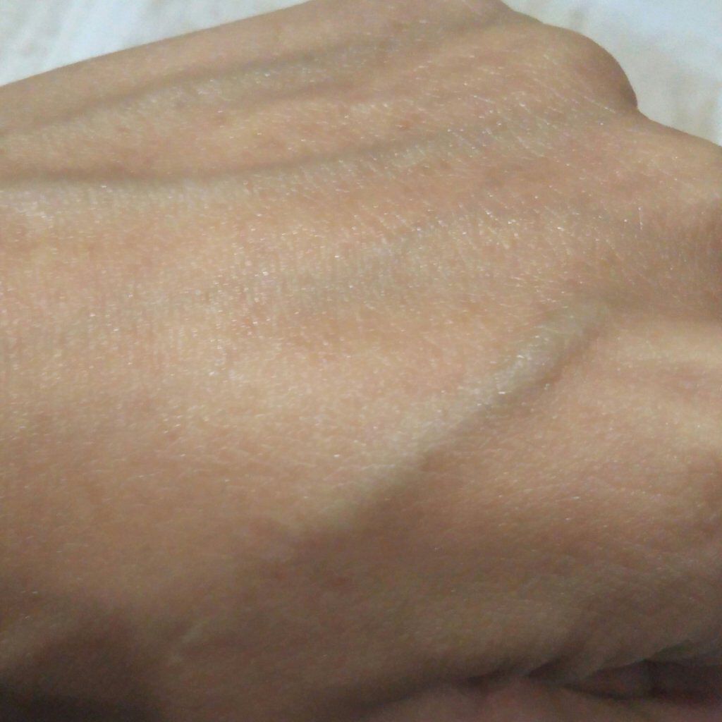 エタリテ フレディアス モイストミルク/シャルレ/乳液を使ったクチコミ(4枚目)