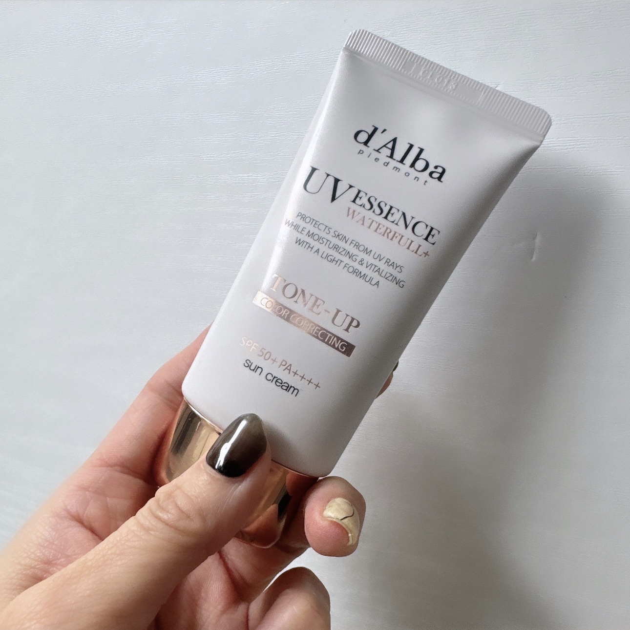 ウォータフルトーンアップサンクリーム/ダルバ/日焼け止めクリームを使ったクチコミ（3枚目）