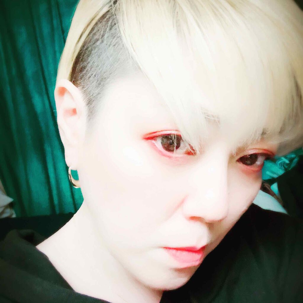 シャドウライナー/ettusais/スティックアイシャドウを使ったクチコミ(2枚目)