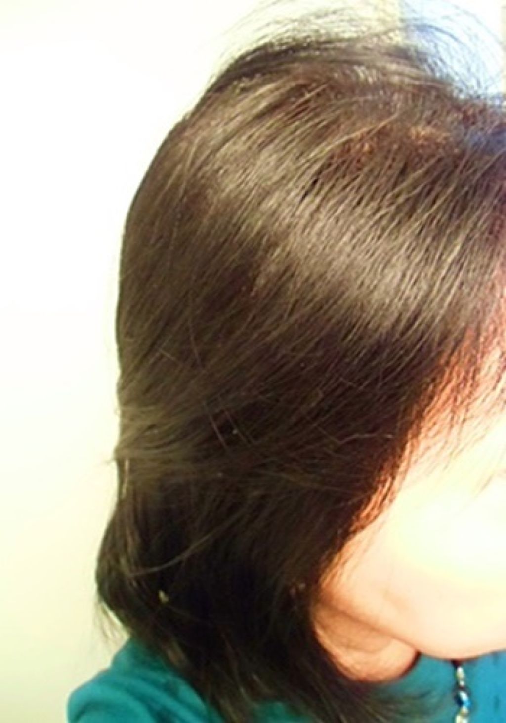 AHALO BUTTER リッチモイスト バターとリッチオイルのツヤツヤヘアオイルのクチコミ「取り出してみると、マッタリしたテクスチャーのオイルで、とても艶やかです

そして、このオイ.....」（1枚目）