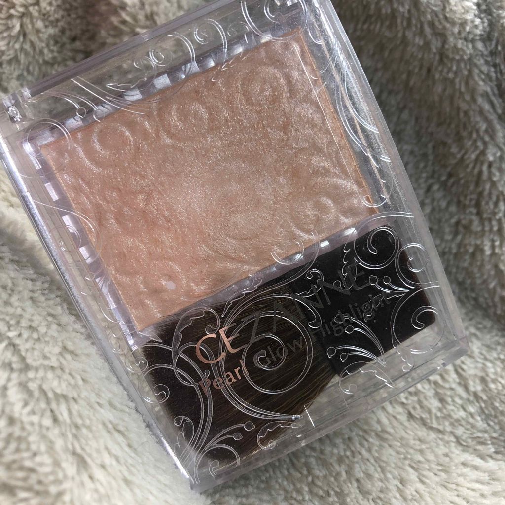 パールグロウハイライト/CEZANNE/パウダーハイライトを使ったクチコミ（1枚目）