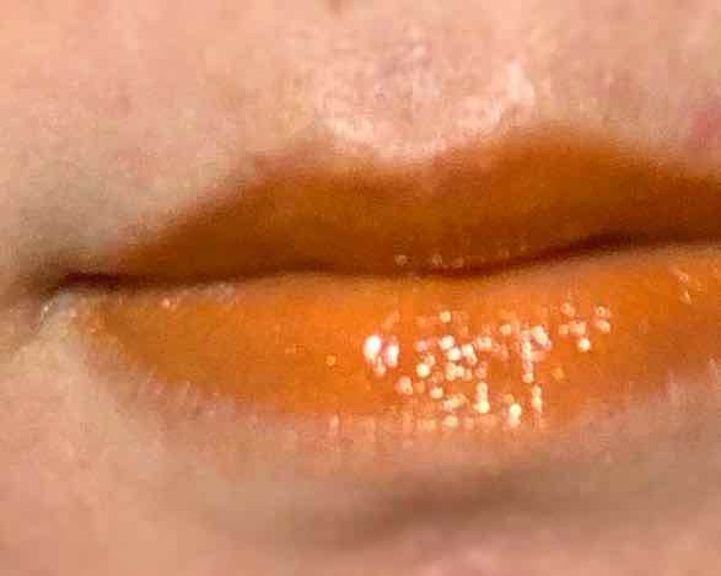 ルージュ アンリミテッド マット M OR 01 unfollower/shu uemura/口紅を使ったクチコミ（2枚目）