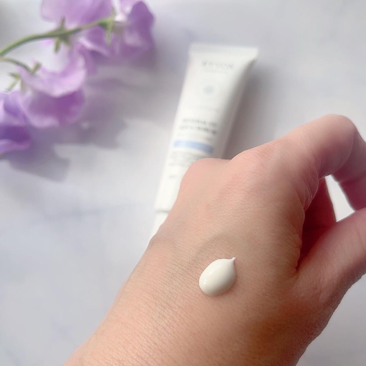 ミネラルUVアクアセラム/エトヴォス/美容液を使ったクチコミ(3枚目)