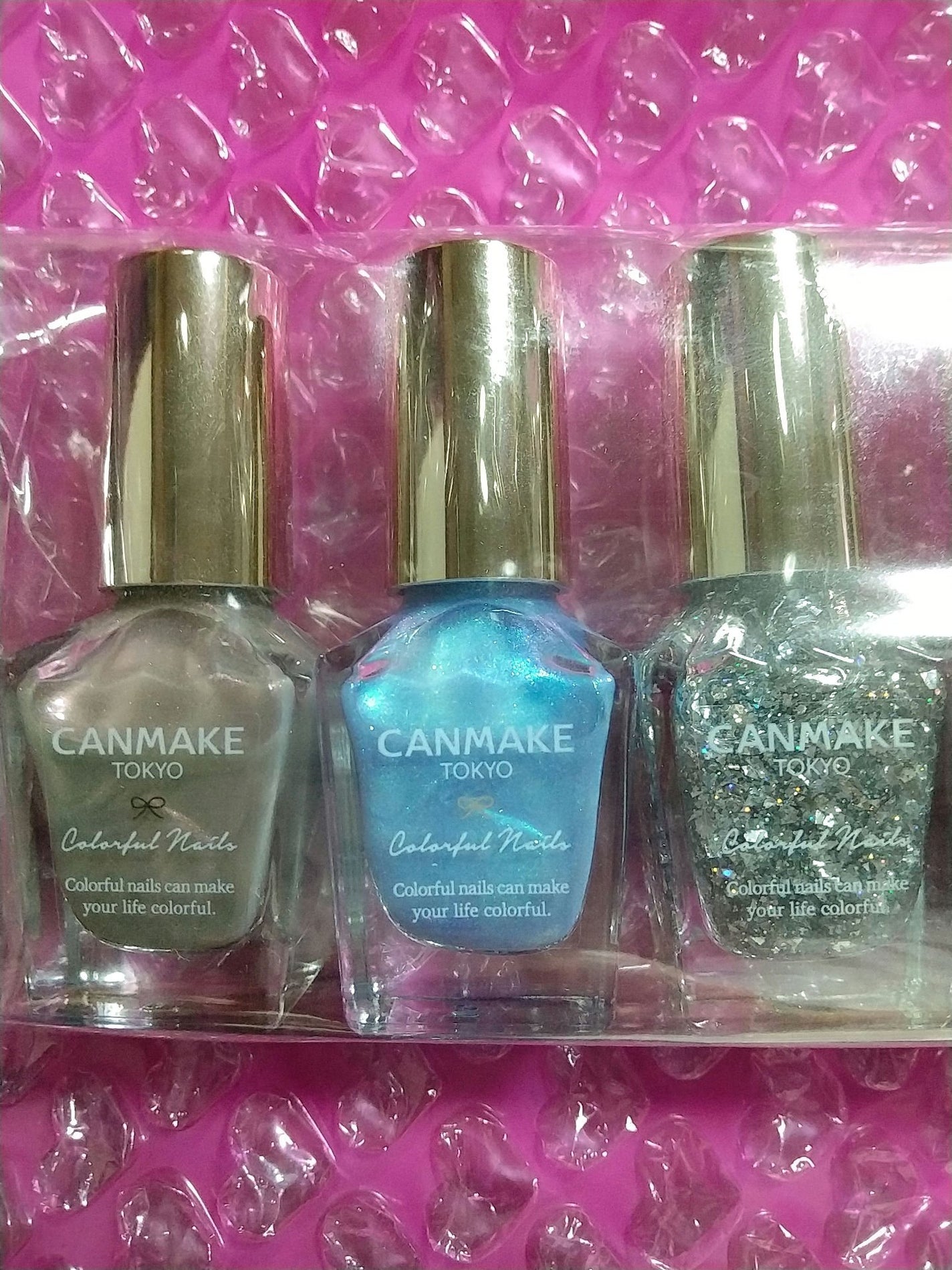 カラフルネイルズ/キャンメイク/マニキュアを使ったクチコミ(4枚目)