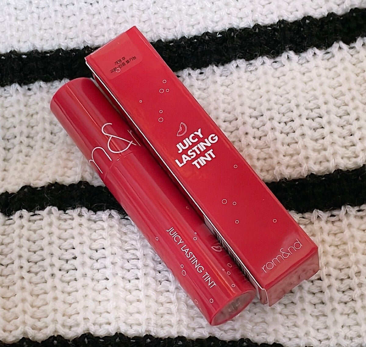 ジューシーラスティングティント/rom&nd/リップティントを使ったクチコミ(2枚目)