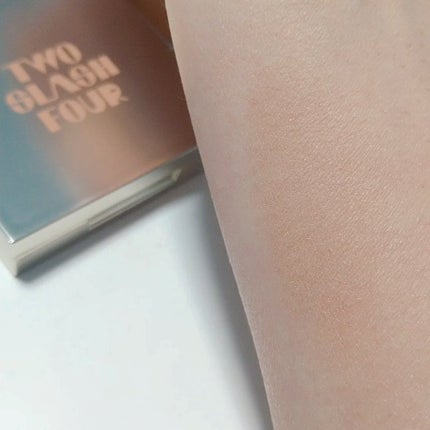 ストロビングフェイスキューブ/TWO SLASH FOUR/ハイライトを使ったクチコミ(8枚目)