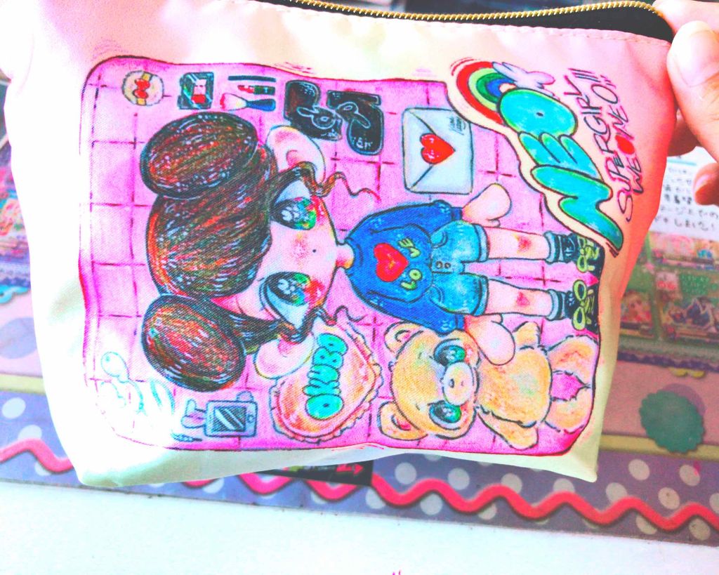 まりあ✩°。 ⸜(* ॑ ॑* )⸝ on LIPS 「✩ポーチ紹介✩今回は私が普段使っているポーチの中身を紹介します..」(1枚目)