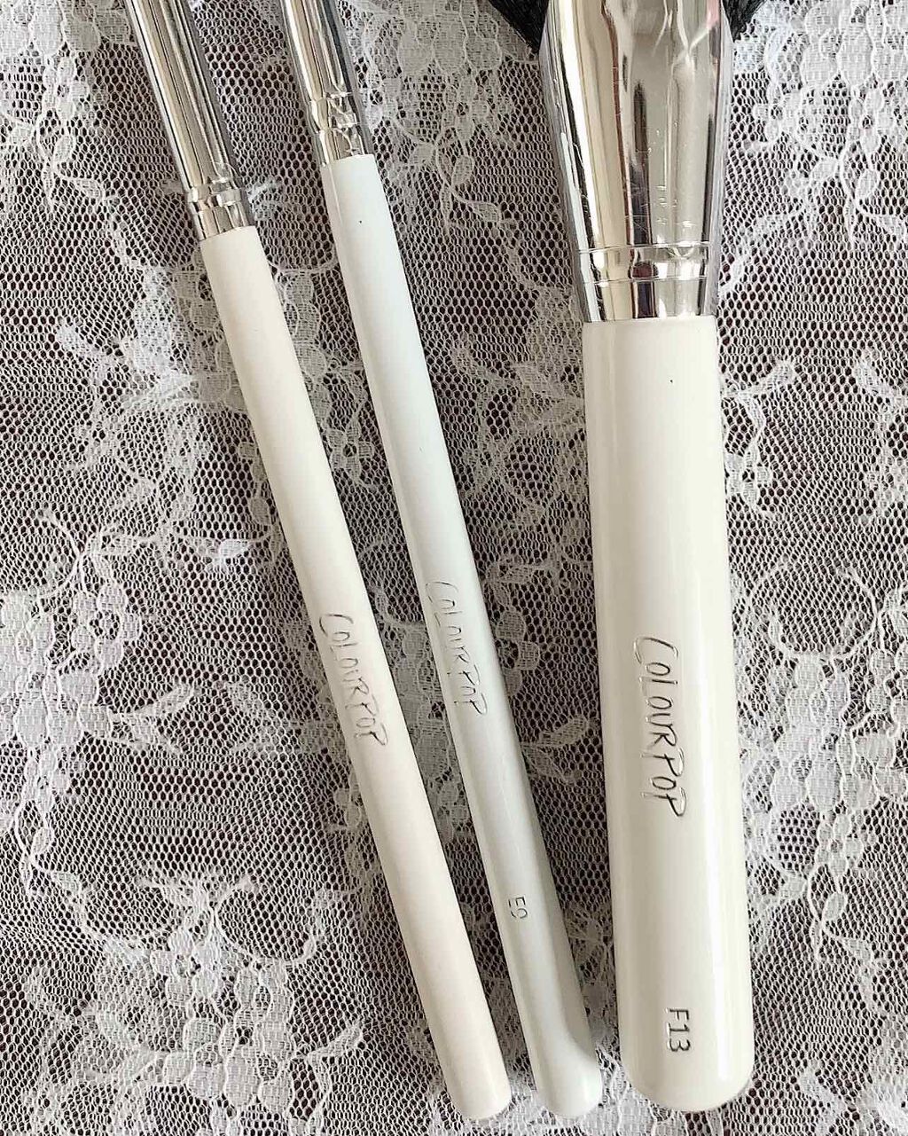 ブラシ/ColourPop/メイクブラシを使ったクチコミ（2枚目）