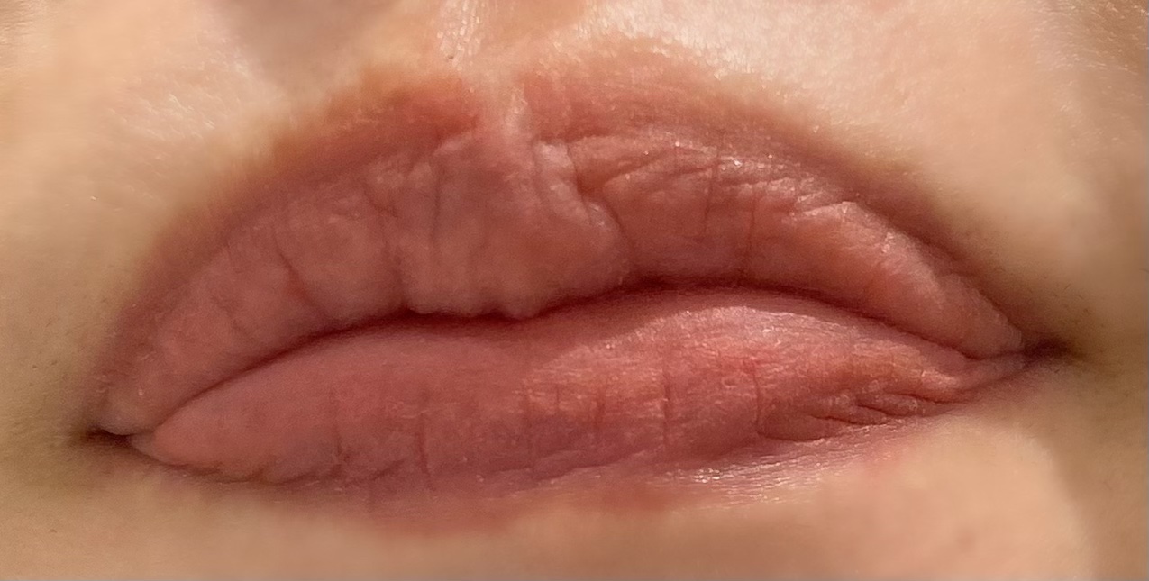 ルージュ・アンテルディ・クリーム・ベルベット No.10 ヌーディー・ベージュ /GIVENCHY/口紅を使ったクチコミ（3枚目）