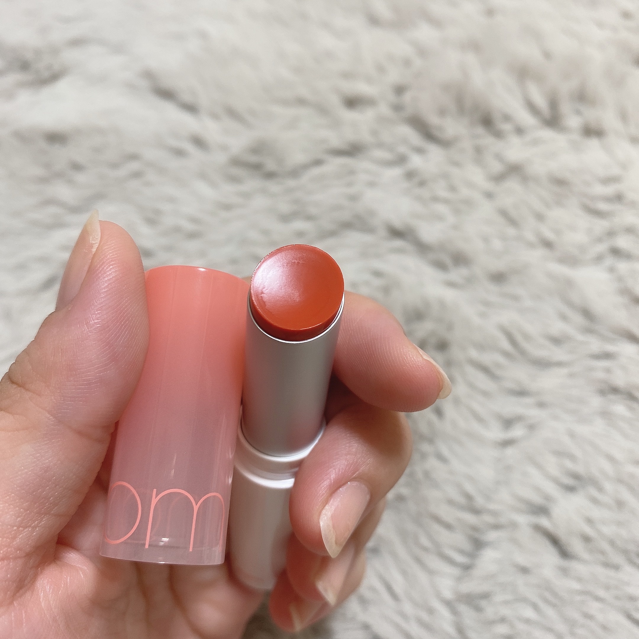 グラスティングメルティングバーム/rom&nd/リップバームを使ったクチコミ（3枚目）