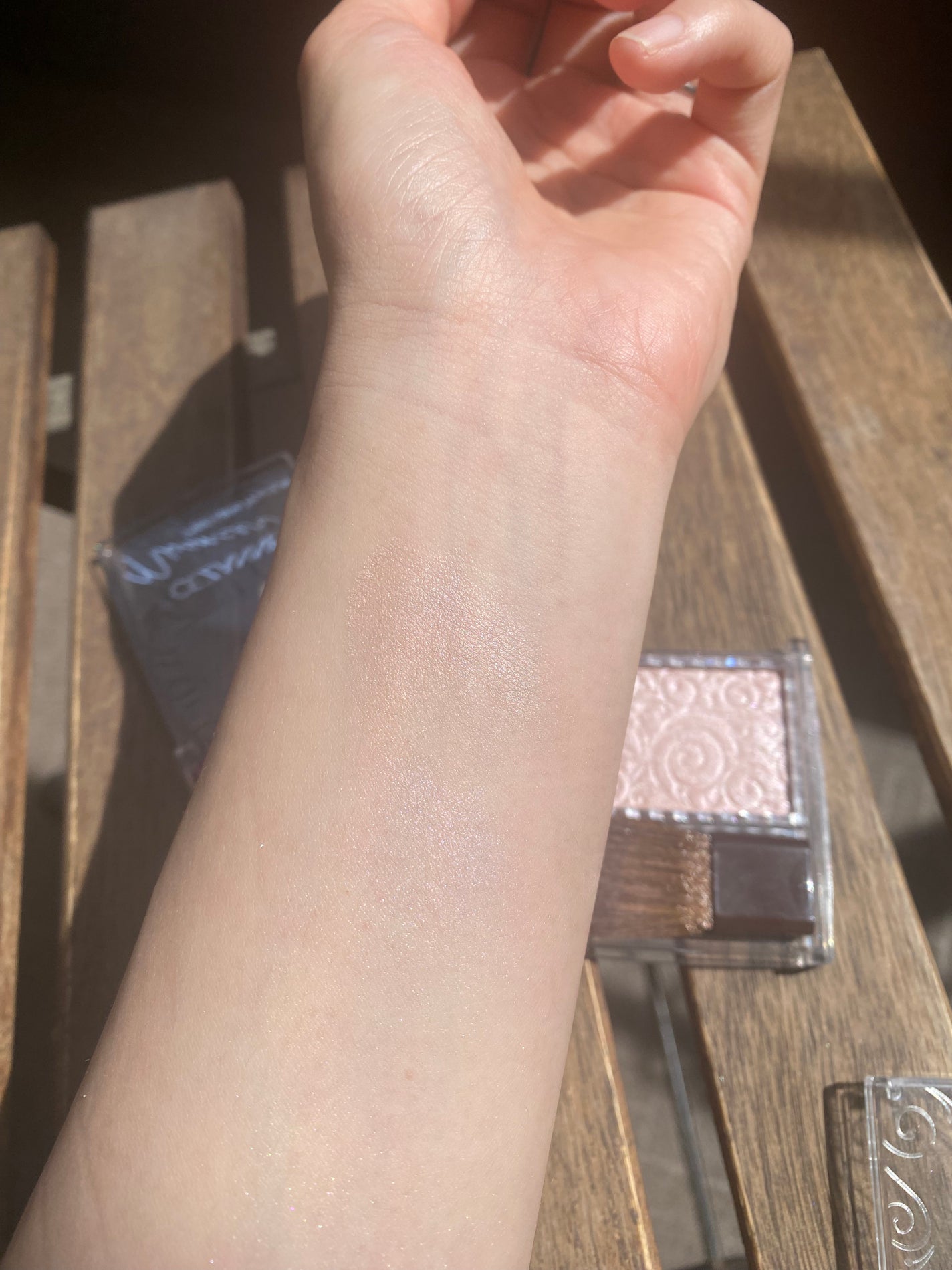 パールグロウハイライト/CEZANNE/パウダーハイライトを使ったクチコミ(3枚目)