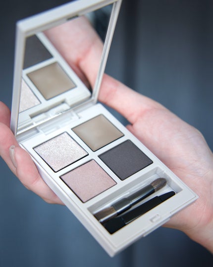 アディクション ザ アイシャドウ パレット + “サイレンスト セレニティ”/ADDICTION/アイシャドウパレットを使ったクチコミ(4枚目)