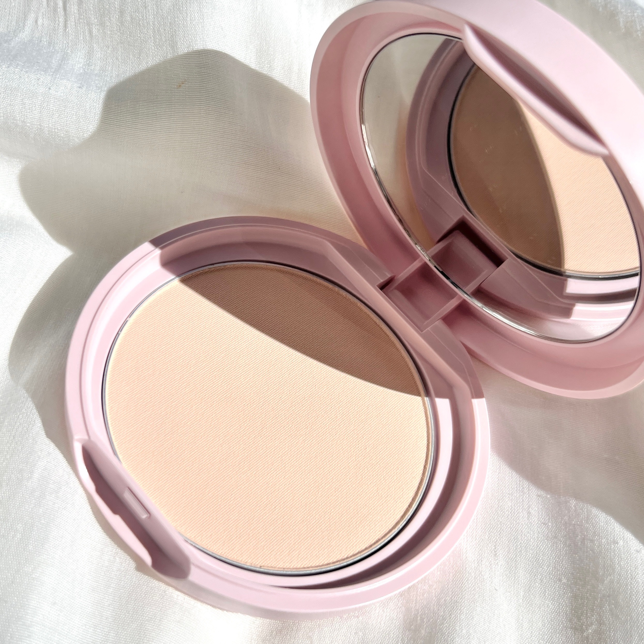 マシュマロフィニッシュパウダー ML マットライトオークル（限定パッケージ）/キャンメイク/プレストパウダーを使ったクチコミ（2枚目）