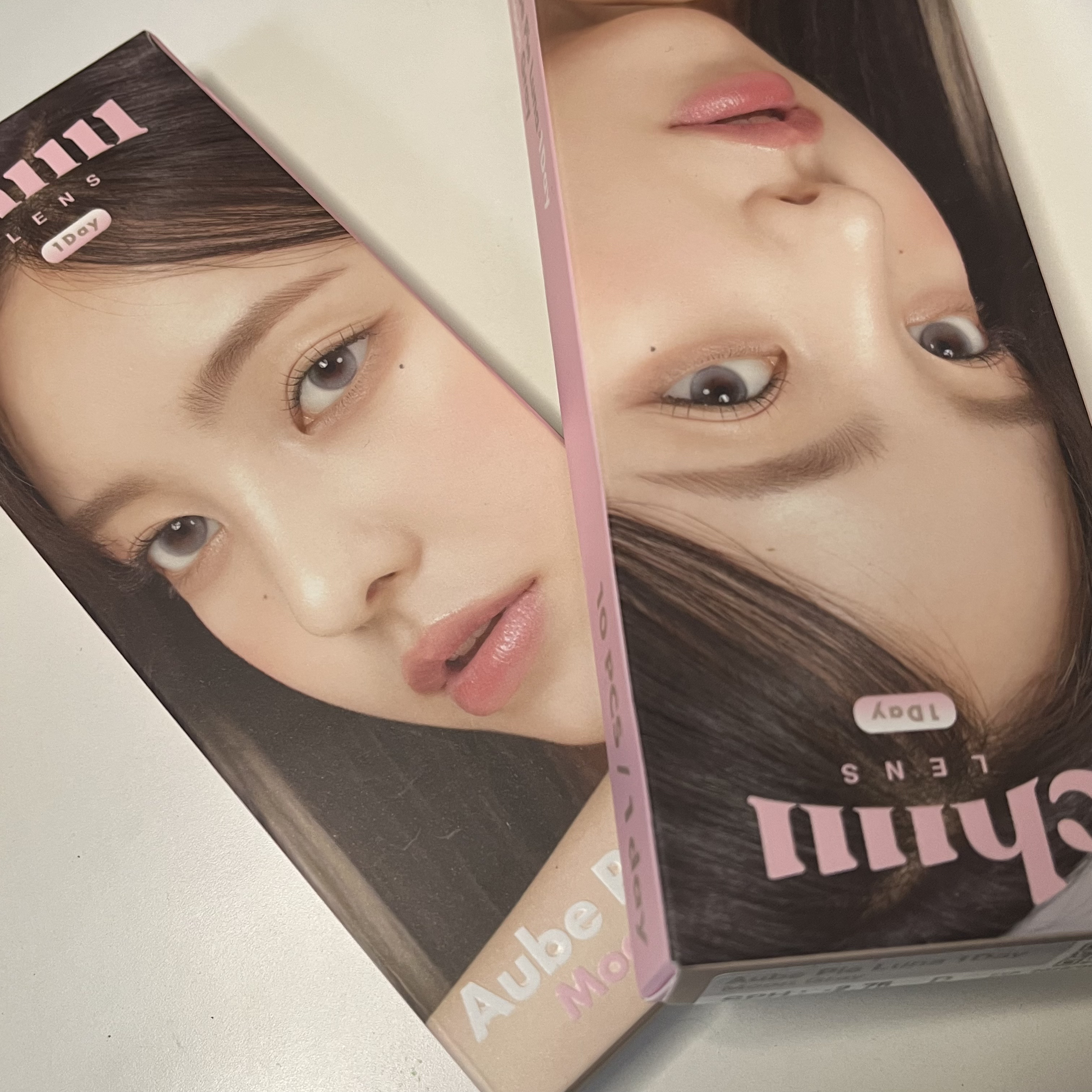 chuu LENS aube pieluna Moon Gray🌙✨
インスタの広告で可愛すぎて買ったカラコン🖤

こんにちは！るなです🌙✨

前回も可愛かったchuu LENSのaube pieシリーズ！
前回のはチキってナチュラル