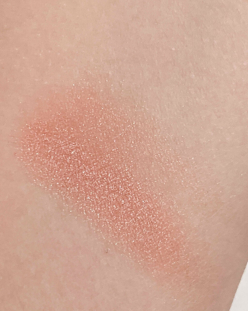 ルックアット マイアイジュエル/ETUDE/単色アイシャドウを使ったクチコミ(2枚目)