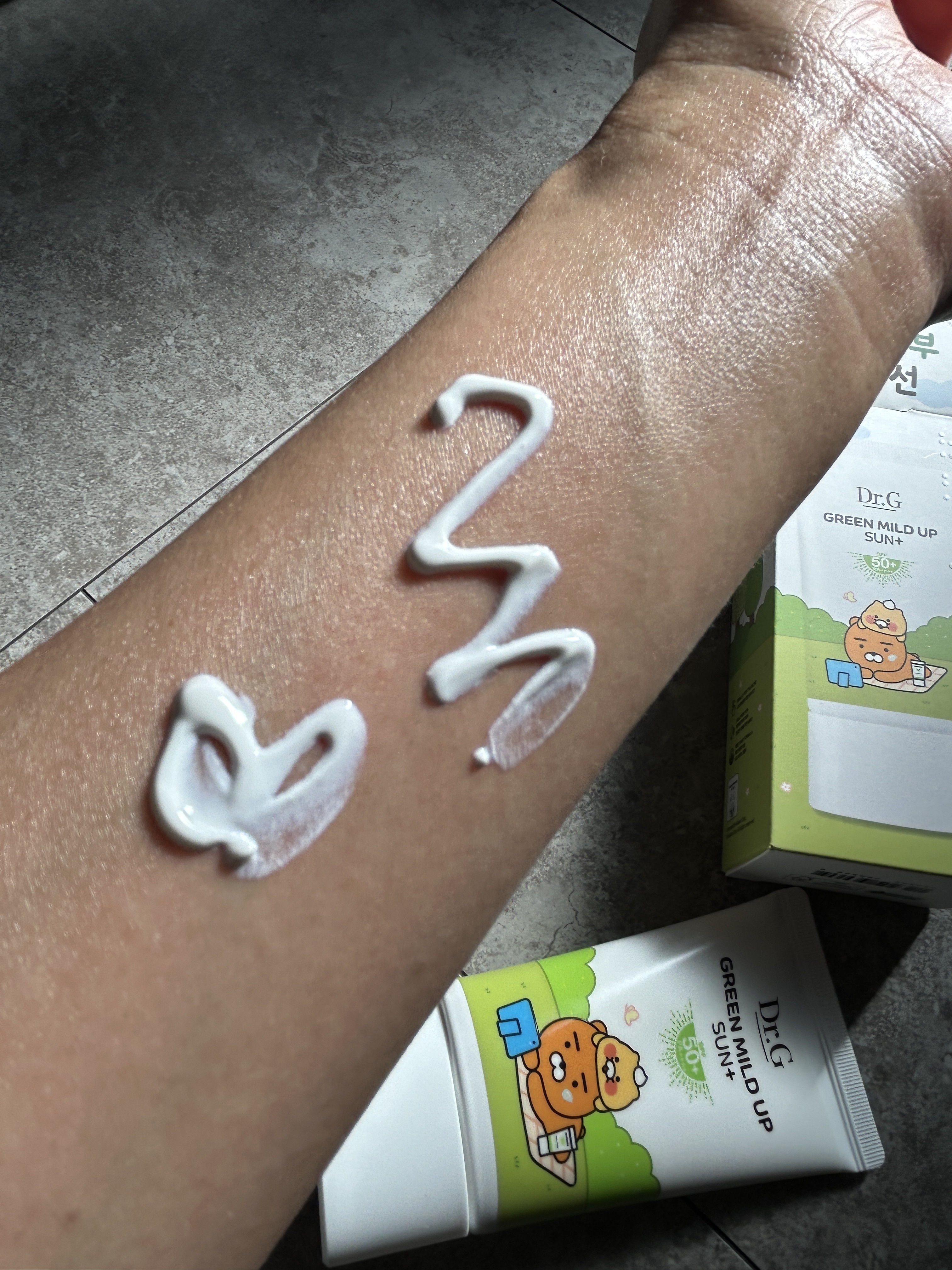 グリーンマイルドアップサンプラス 35ml/Dr.G/日焼け止めクリームを使ったクチコミ（2枚目）