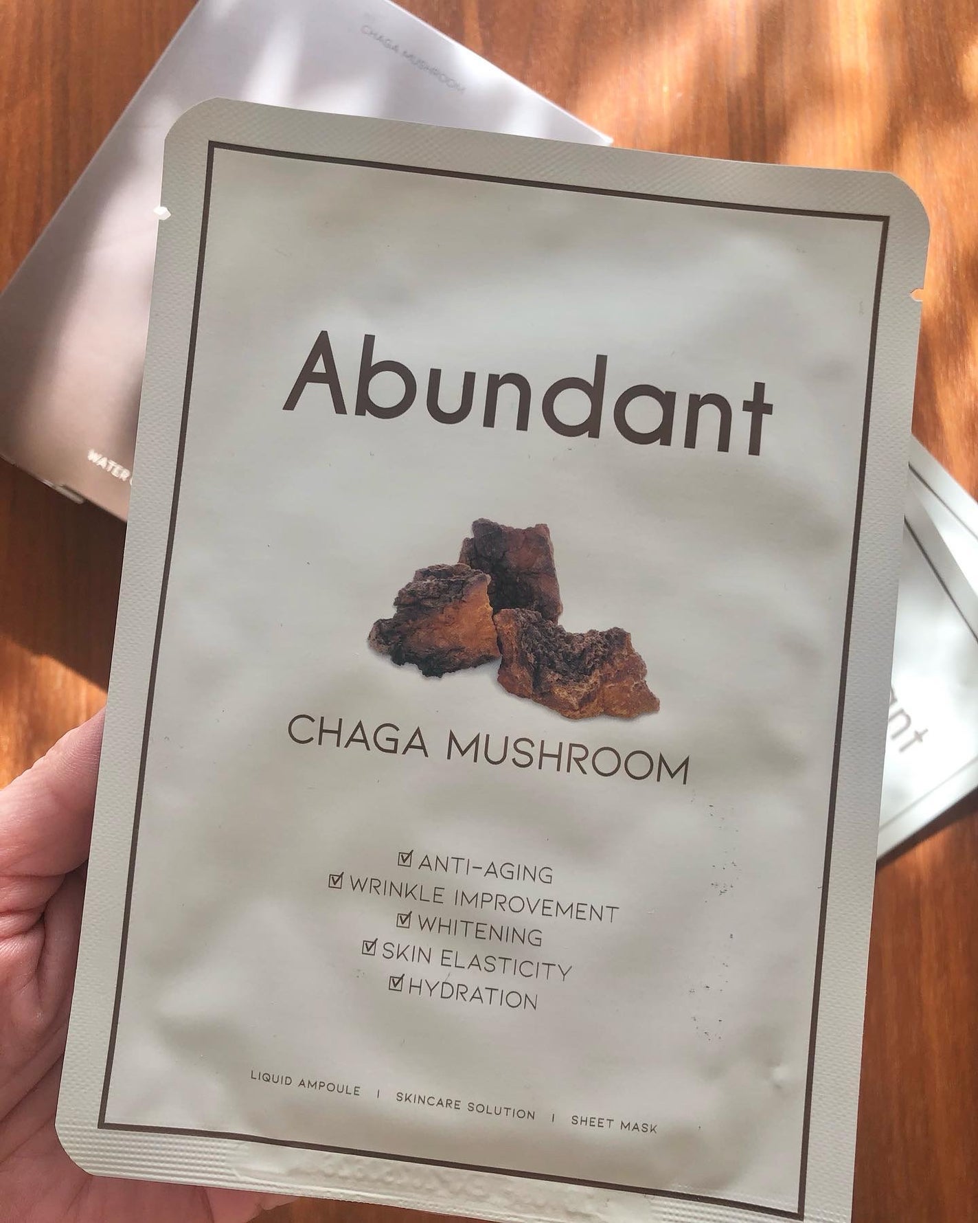 チャーガマッシュルームウォータージェルマスク/Abundant/シートマスク・パックを使ったクチコミ(3枚目)