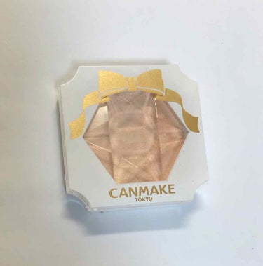 CANMAKE
クリームハイライター
01 ルミナスベージュ
¥600+税

CANMAKEのクリームハイライターです。
細かいパールが入っていて、繊細な艶が出ます。
私は01ルミナスベージュを使用して