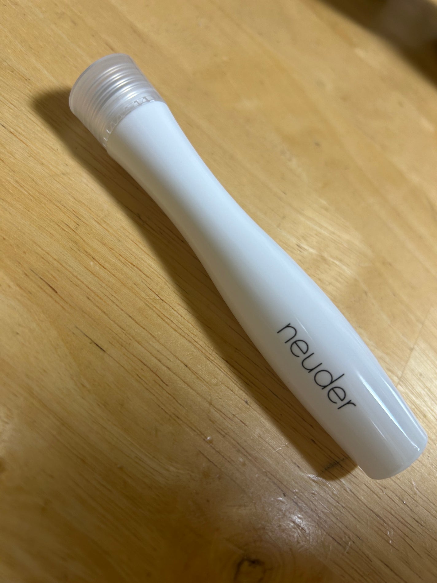 neuder ロールオン目元美容液/ビー・エヌ/目元スペシャルケアを使ったクチコミ(4枚目)