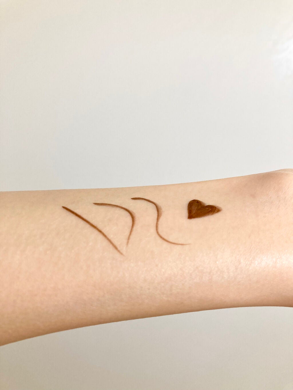 「密着アイライナー」ショート筆リキッド/デジャヴュ/リキッドアイライナーを使ったクチコミ(7枚目)