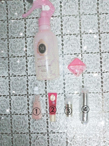 ラスティンググロスリップ/CEZANNE/口紅を使ったクチコミ(2枚目)