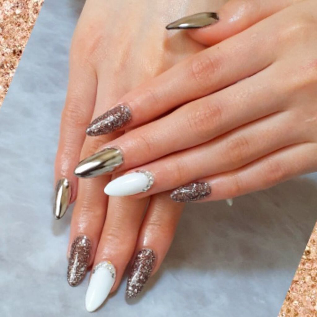 MOMOグリッター/nail for all/ネイルチップ・パーツを使ったクチコミ（1枚目）