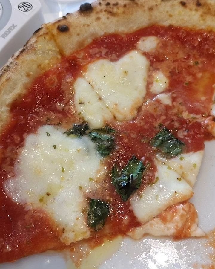 ひろちゃん on LIPS 「道の駅いちかわpiz水牛モッツァレラ大使サラダ🥗本日車🚙でドラ..」(4枚目)