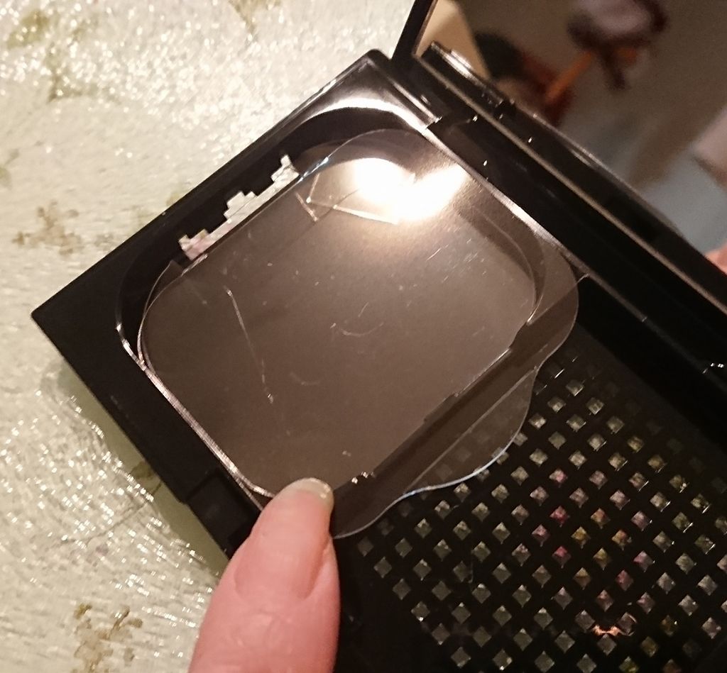 シンクロフィット パクト UV/ESPRIQUE/パウダーファンデーションを使ったクチコミ(2枚目)