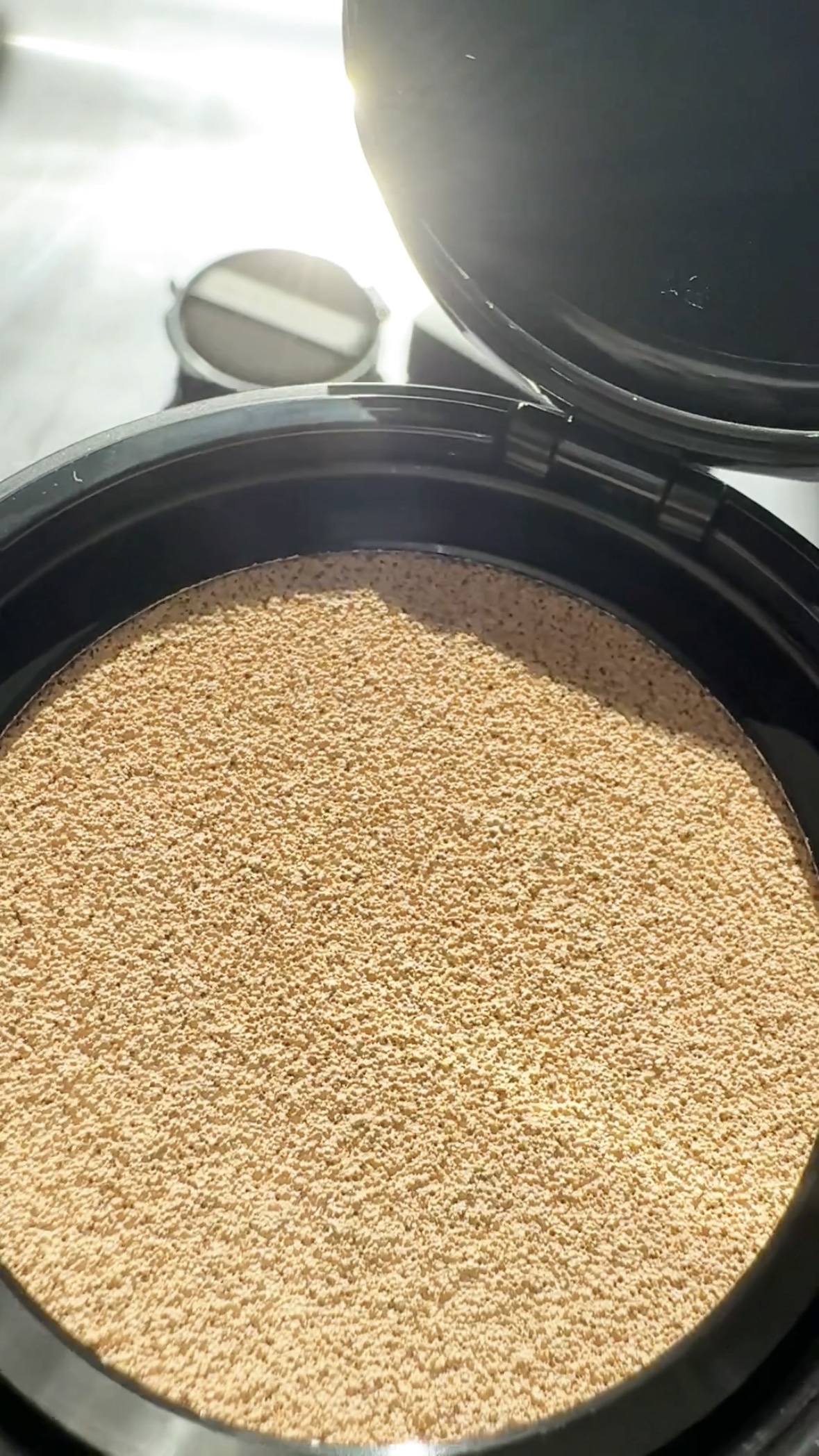 ベルベットジュエルクッション/BIVABOO/クッションファンデーションを使ったクチコミ（3枚目）