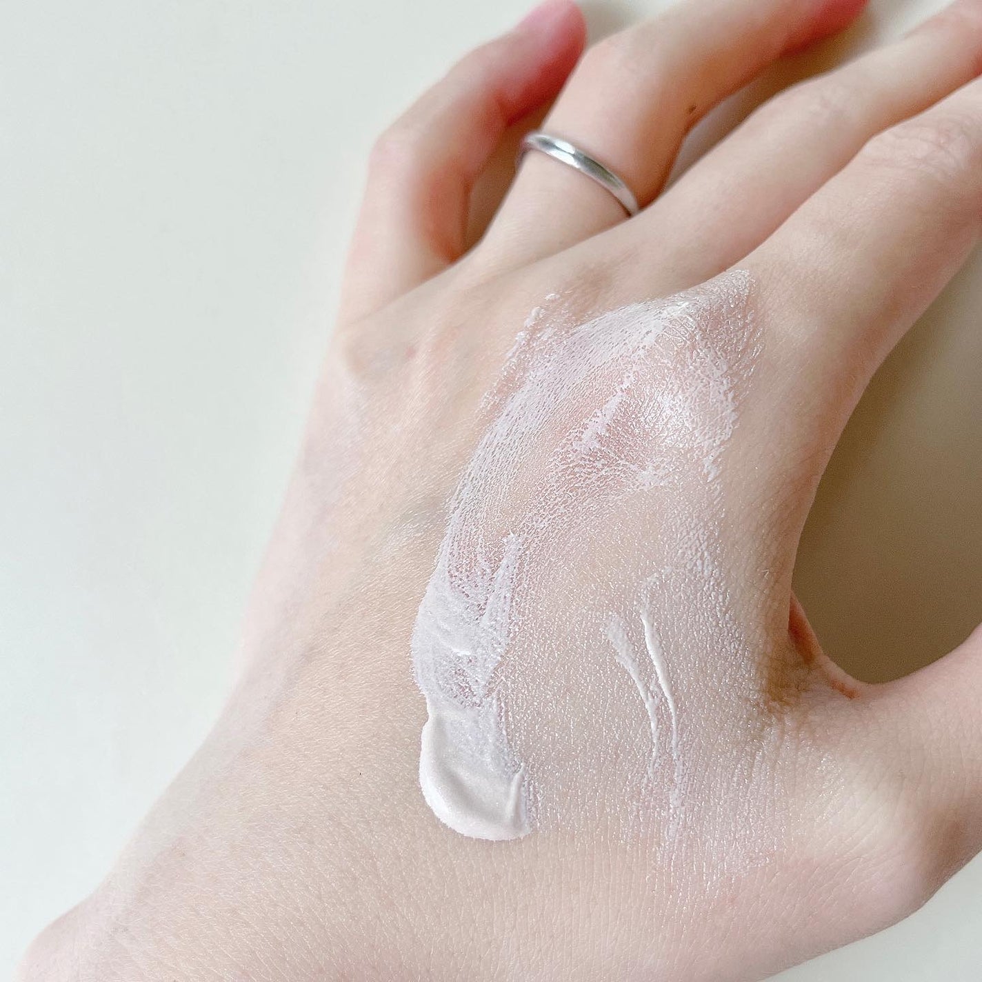 トーンチェンジクリエイターUV/サンカット®/日焼け止めローションを使ったクチコミ(5枚目)