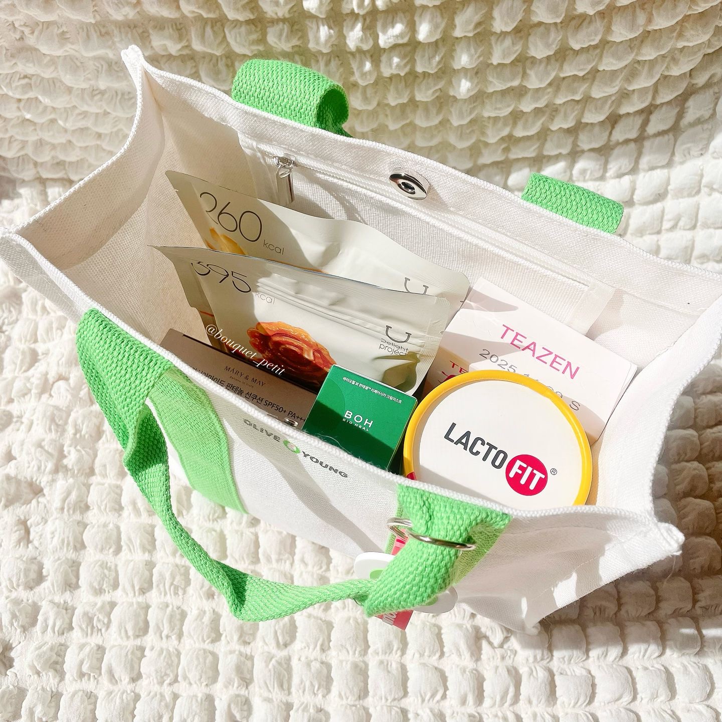 クチュールリップティントグレイズ アップルシャーベット/espoir/リップティントを使ったクチコミ（3枚目）