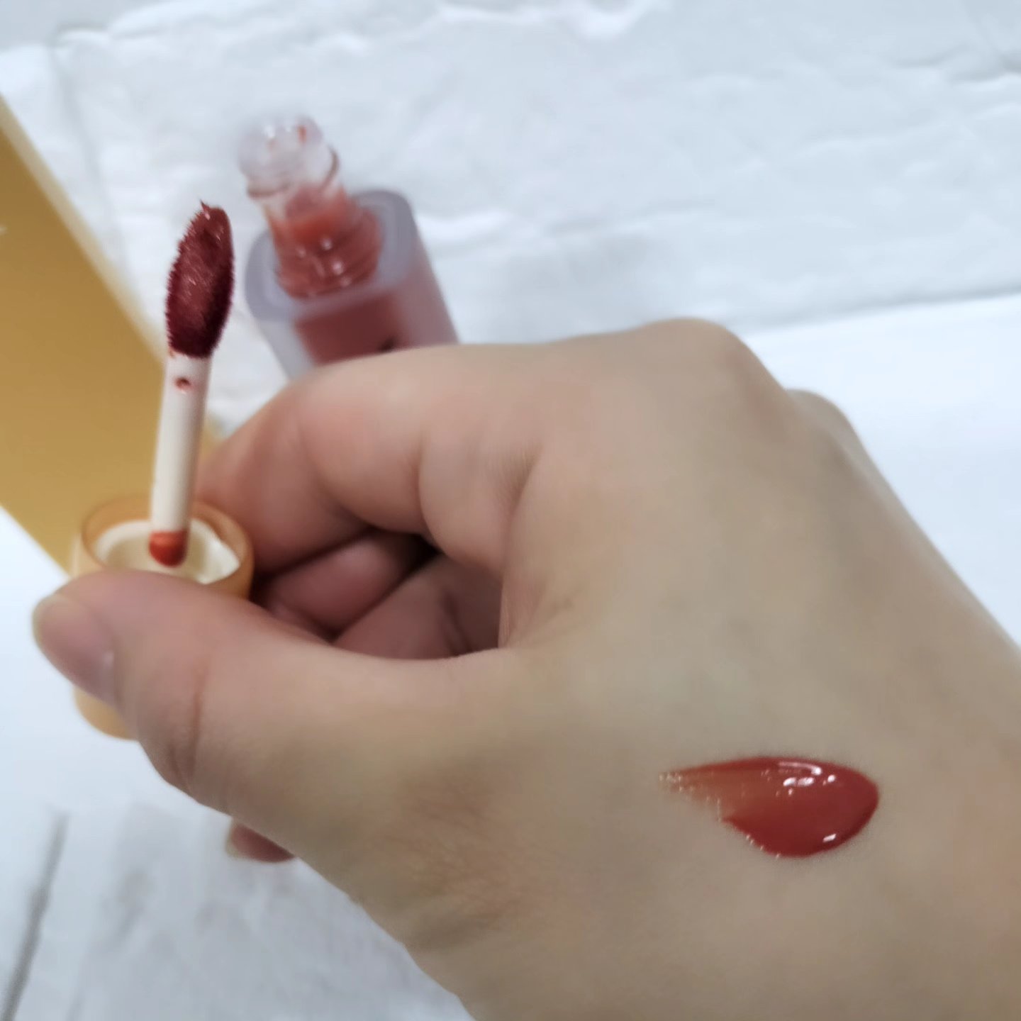 フルーティーグラムティント 117 ゼタ/Laka/リップティントを使ったクチコミ（1枚目）