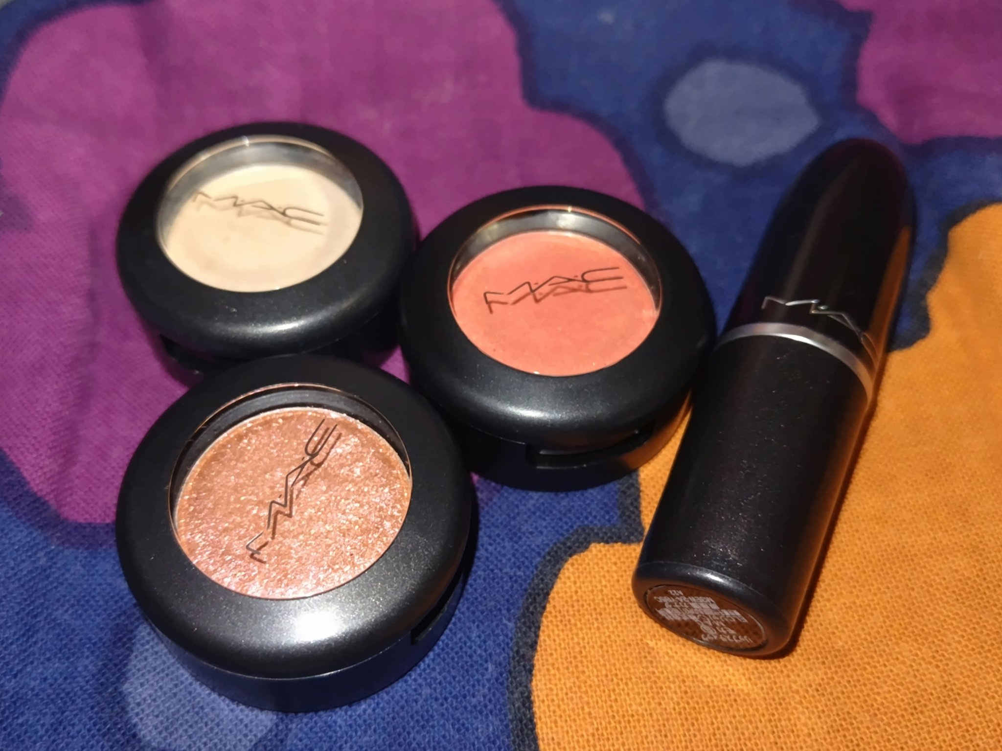 スモール アイシャドウ チュチュ グッド/M・A・C/単色アイシャドウを使ったクチコミ（1枚目）