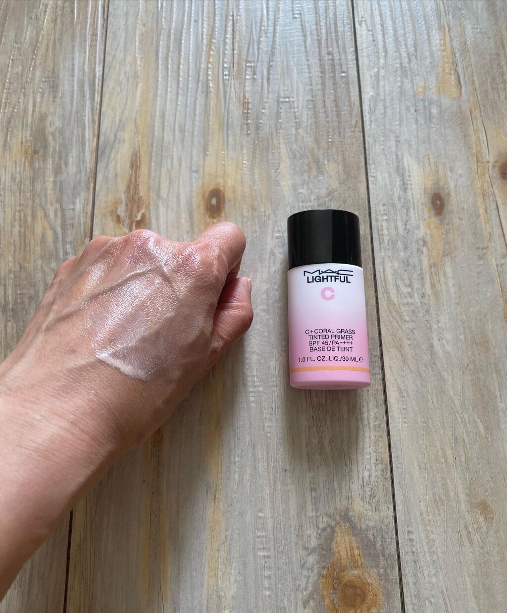 ライトフル Ｃ＋ティンティッド プライマーSPF45(PA++++)/M・A・C/化粧下地を使ったクチコミ（3枚目）
