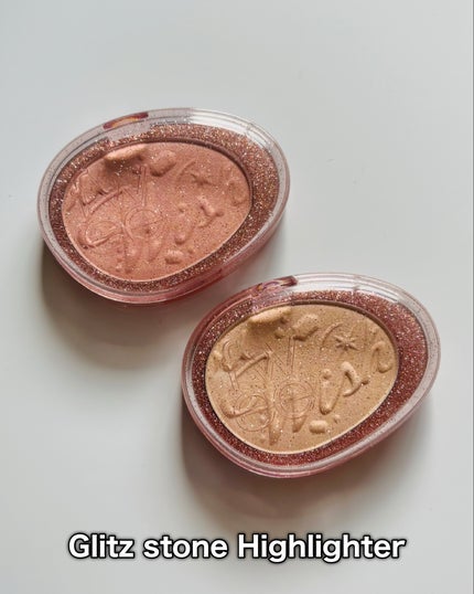 フィー グリッツストーンハイライター/fwee/パウダーハイライトを使ったクチコミ(2枚目)