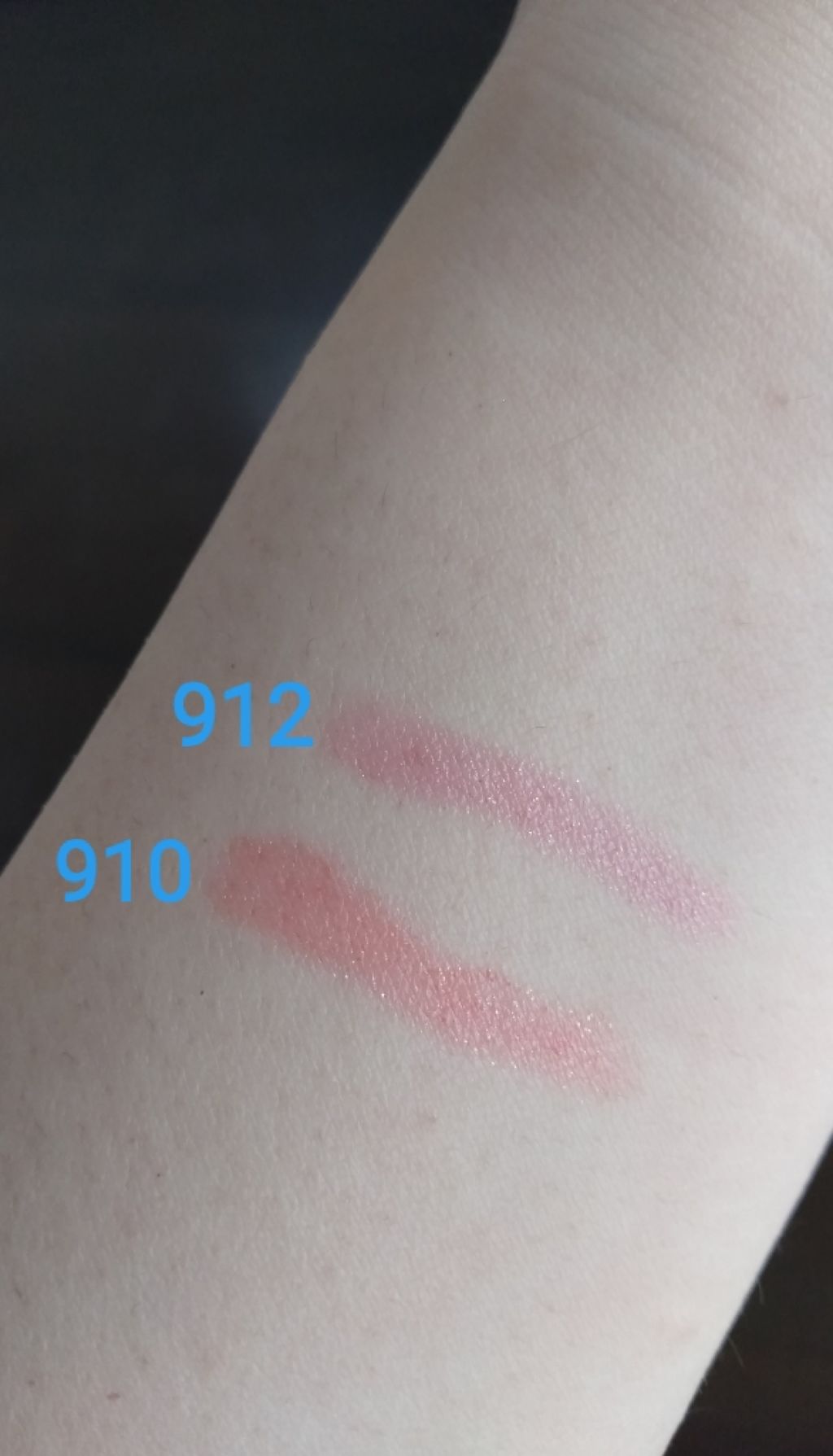 グラムシャイン バーミーグロス/ロレアル パリ/口紅を使ったクチコミ（2枚目）