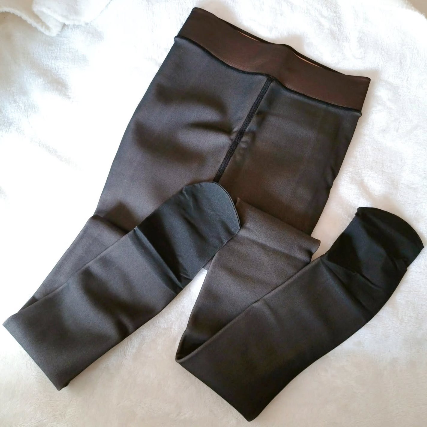 あゆちゃん on LIPS 「✦QulietFAKETIGHTS✦Quliet│キュリエ..」(2枚目)