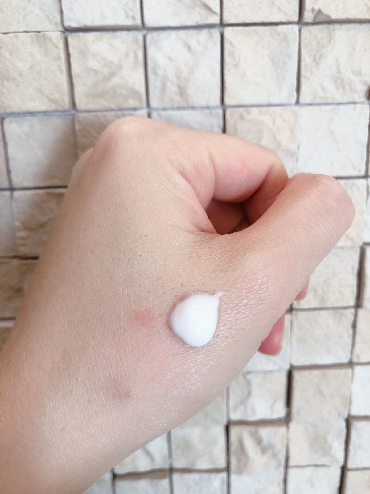 ディープリーエンリッチド ボディローション フォレストレモンの香り/ヴァセリン/ボディローションを使ったクチコミ(4枚目)