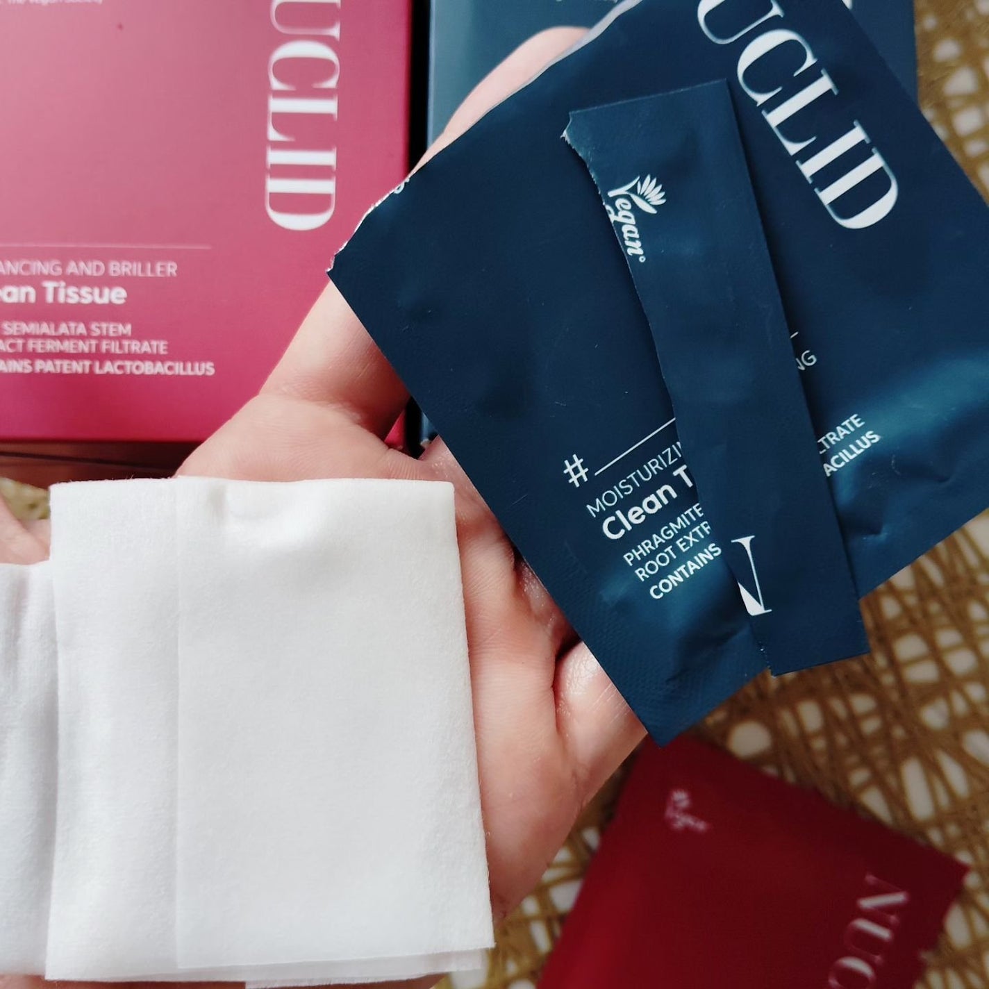りれママ♥️韓国コスメ🇰🇷フォロバ✌️ on LIPS 「【NUCLIDフェミニン・ウェットティッシュ】●Moistur..」(2枚目)