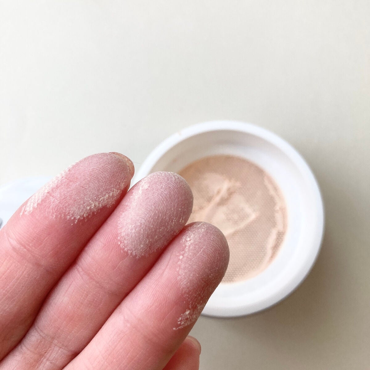 バランスシフォン/nesno(ネスノ)/ルースパウダーを使ったクチコミ(4枚目)